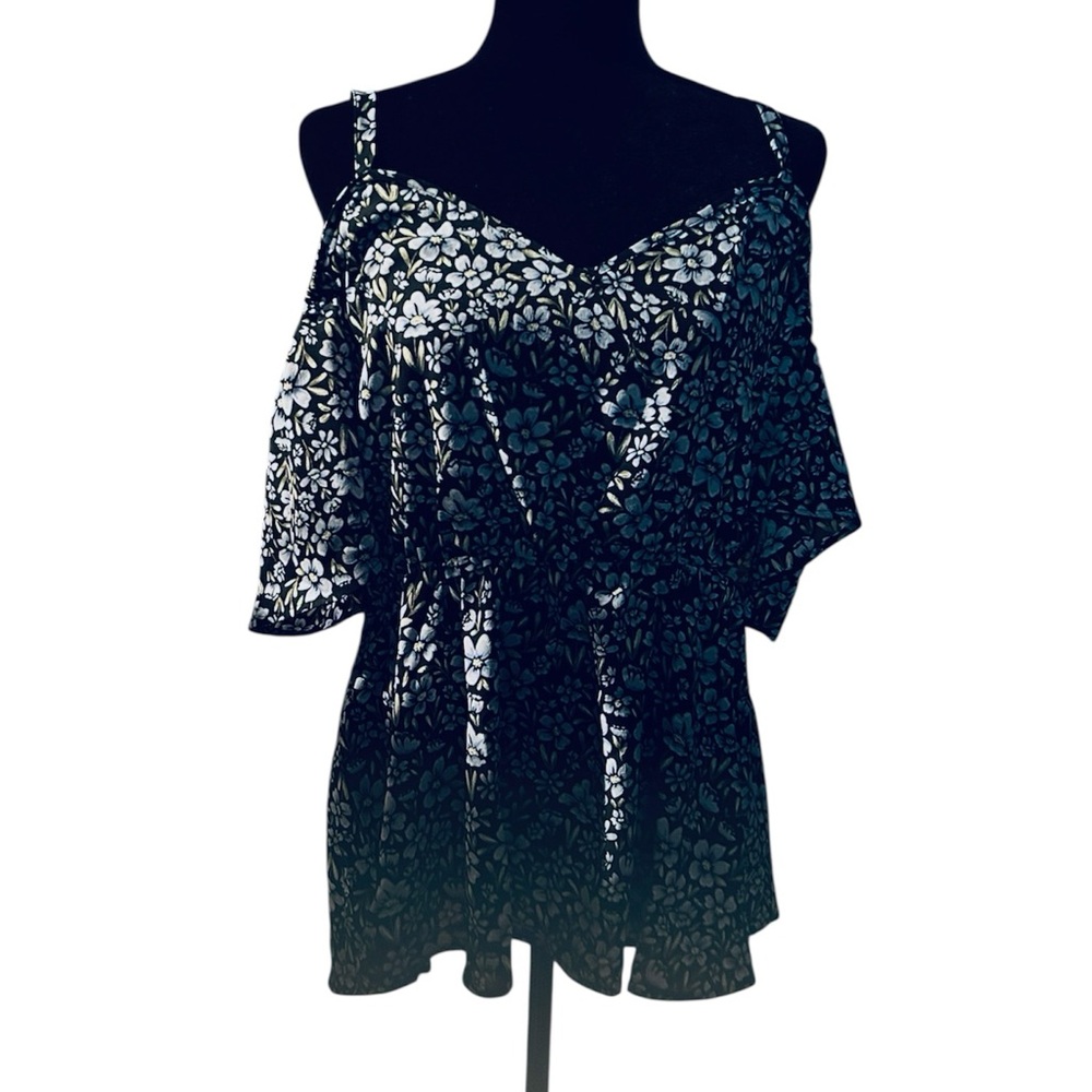 BloomChic Blue and White and black Floral Blouse
